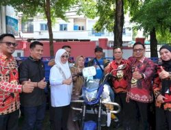Serahkan Motor Sampah ke 14 Kelurahan di Somba Opu, Bupati Gowa: Kita Harus Hidup Bersih