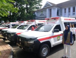 Dorong Gowa Sehat, Pemkab Resmikan Tujuh Ambulans Siaga 24 Jam untuk Tangani Gawat Darurat