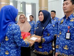 Bupati Gowa Serahkan SK Kepala Sekolah 2025: Tegaskan Kepemimpinan Berbasis Kompetensi dan Kinerja