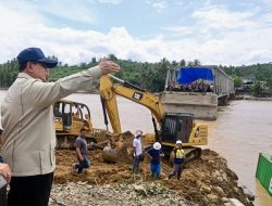 Percepatan Pemulihan Akses, Prabowo Tinjau Pengerjaan Jembatan Bailey Teupin Mane di Bireuen Aceh