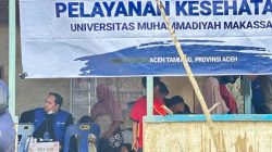 Jembatan di Aceh Tamiang Putus, EMT Unismuh Makassar Buka Posko Layanan Kesehatan di Pengungsian