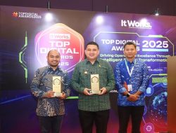 Wali Kota Makassar Sabet Penghargaan Tertinggi Top Digital Awards 2025