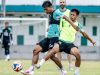 Jelang Hadapi PSM di Stadion BJ Habibie, Persebaya Terus Matangkan Persiapan