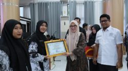 Wakil Ketua DPRD Gowa Hadiri Penganugerahan Guru Berprestasi dan Berdedikasi