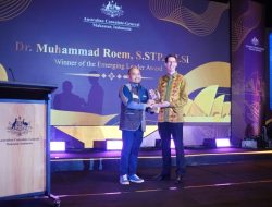 Kepala Diskominfo Makassar Raih Emerging Leader Award dari Pemerintah Australia