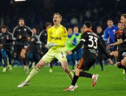 Piala Italia: Singkirkan Napoli Lewat Adu Penalti, Como Melaju ke Semifinal