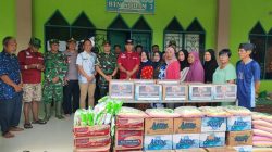 Dandim Makassar Tinjau Warga Terdampak Banjir di Biringkanaya dan Serahkan Bantuan