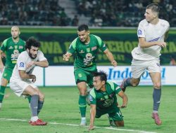 Takluk di Markas Persebaya, PSM Tertahan di Posisi 13 Klasemen