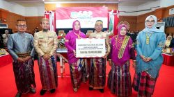 Peringatan 682 Tahun Sidrap, Gubernur Serahkan Bantuan Keuangan Rp15 Miliar