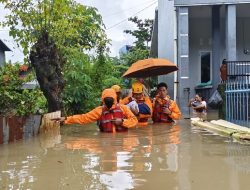 Banjir Rendam Sejumlah Lokasi, BPBD Makassar Dirikan Posko Siaga dan Evakuasi Warga