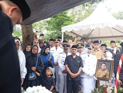 Almarhum Andi Muh Yasir Dilepas dengan Penuh Penghormatan ke Peristirahatan Terakhir