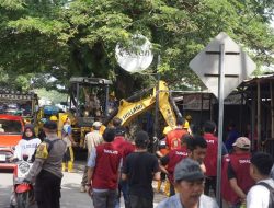 Puluhan Lapak di Tamalate Ditertibkan
