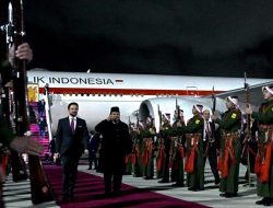 Presiden Prabowo Tiba di Amman, Disambut Putra Mahkota dan Dikawal F-16 AU Yordania