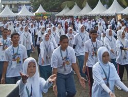 Awali OlympicAD VIII Makassar, Ribuan Pelajar Muhammadiyah Senam Kolosal di Unismuh