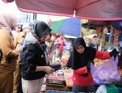 Jaga Stabilitas Harga Bapok Jelang Idulfitri, Bupati Gowa Turun Langsung Lakukan Pemantauan di 2 Pasar