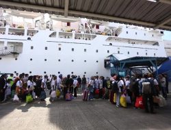 Arus Mudik Pelindo Regional 4 Naik 8,25 Persen, Pelabuhan Makassar Dipadati 53 Ribu Penumpang