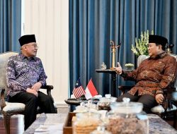 Presiden Prabowo Bertemu PM Anwar Tiga Jam, Seskab Teddy: Bahas Isu Strategis