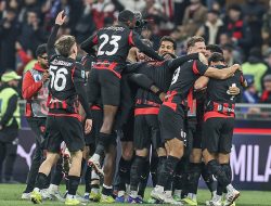 Hasil Liga Italia: Milan Taklukkan Inter, AS Roma Terlempar dari Empat Besar