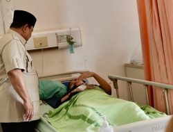 Presiden Prabowo Jenguk Korban Tabrakan KA di RSUD Bekasi
