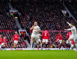 Liga Inggris: Lisandro Martinez Dikartu Merah, MU Dipermalukan Leeds di Old Trafford