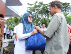 716 Tenaga Outsourcing Pemkab Gowa Terima Paket Lebaran, Gaji Segera Cair