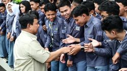 “Unreal dan Amazing”, Kesan Tak Terlupakan Pelajar Bertemu Presiden Prabowo di Istana