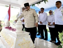 Usai Resmikan Museum, Presiden Prabowo Berziarah ke Makam Marsinah