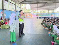 Lewat Program Police Goes to School, Satlantas Polres Gowa Edukasi Pelajar MTS Tentang Keselamatan Berkendara