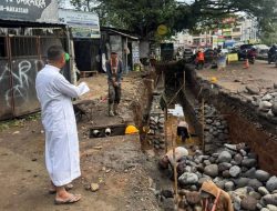 Atasi Genangan, Drainase di Jalan Hertasning Makassar Diperbesar