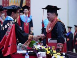 Di Depan 981 Wisudawan, Rektor Unhas Tekankan “Learn, Unlearn, and Relearn”