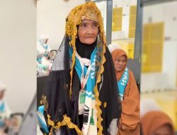 Nenek Hj Jumaria Bawa Pulang Uang Rp 500 Ribu, Riyal Pemberian Dermawan Habis Membeli Oleh-Oleh