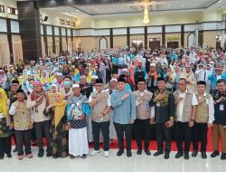 Sambut Kedatangan Kloter 17 di Asrama Sudiang Makassar, Menteri Haji Jelaskan Ciri Haji Mabrur