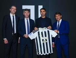 Juventus Boyong Zeki Celik dari AS Roma, Dikontrak 3 Tahun