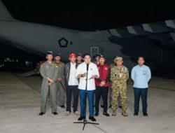 Peran Strategis Letkol Teddy Indra Wijaya: Gerak Cepat Kawal Distribusi 253 Ton Bantuan Bencana NTT