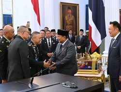Prabowo Jadi Kepala Negara Pertama yang Terima Baret Merah dari Pasukan Khusus Thailand