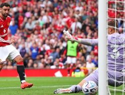 MU Ngamuk di Old Trafford: Bruno Fernandes Hat-trick, Ipswich Digulung 5-2