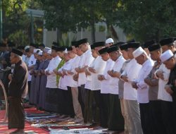 Hadapi Kemarau Panjang, Wali Kota Makassar Munafri Arifuddin Pimpin Salat Istisqa dan Siagakan Puluhan Titik Air Bersih