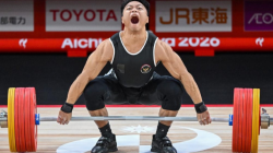 Pecahkan Rekor Dunia, Lifter Asal Makassar Rahmat Erwin Abdullah Sabet Emas Asian Games 2026