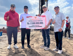 Gubernur Sulsel Guyur Bulukumba Rp17 Miliar: Bangun Masjid Terapung Pantai Merpati hingga Genjot Jalan Wisata
