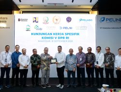 Pastikan Kelancaran Logistik dan Penumpang, Komisi V DPR Tinjau Langsung Pelabuhan Makassar