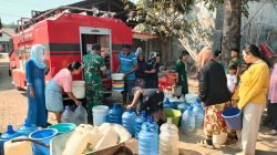 Kodim Gowa Kerahkan Water Tank 5.000 Liter, Atasi Krisis Air Bersih Warga Pallangga