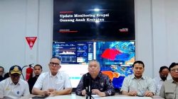 Krakatau Mengamuk! 8 Bandara Lumpuh Total, 170 Ribu Penumpang Terlantar Gegara Abu Vulkanik