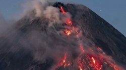 Merapi Siaga Level III: 17 Kali Guguran Lava Meluncur hingga 2 KM, BPPTKG Peringatkan Potensi Awan Panas