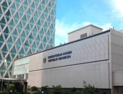 Kemenag Terbitkan SE Pembatasan Gawai di Madrasah dan Sekolah Agama, HP Dilarang Saat KBM