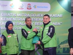 Sapa Driver Gojek di Nipah Mall, Appi Tegaskan Komitmen Jaminan Sosial Pekerja Rentan