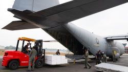 Gempur Karhutla dari Udara, Armada TNI Terbangkan Tonan Garam dan Dry Ice ke Sumatera dan Kalimantan