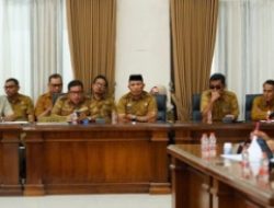 1.200 Ton Sampah Menggunung di Gowa, DLH Bongkar Anggaran BBM Solar Armada Terhalang Administrasi Pejabat