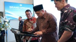 Dorong Transisi Kendaraan Listrik, Wali Kota Makassar Resmikan Dealer Geely Ricklean