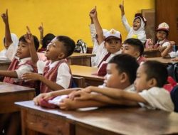 Siap-Siap! Siswa Tak Lagi Otomatis Naik Kelas Mulai 2027, Nilai Akademik dan Karakter Jadi Penentu